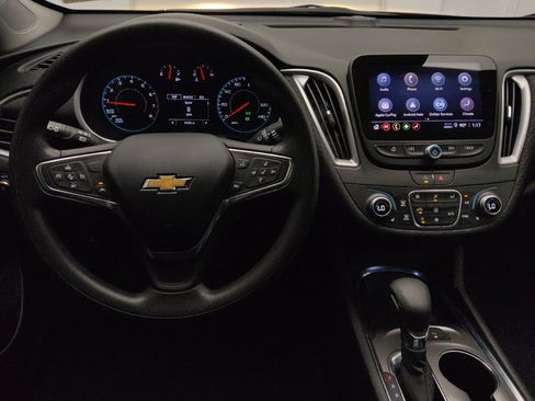 Used 2025 Chevrolet Malibu LT FWD image 22