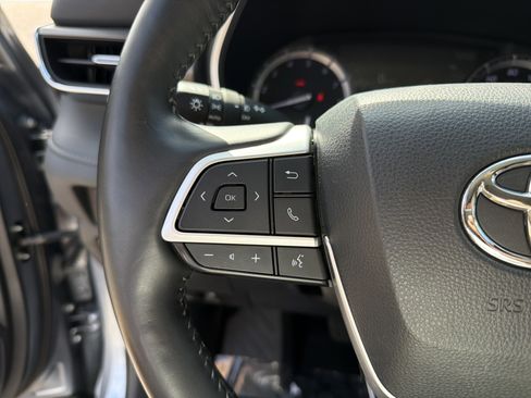 Used 2022 Toyota Highlander Limited image 35