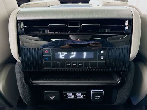 New 2026 Jeep Grand Wagoneer 4WD w/ Premium Group I image 27