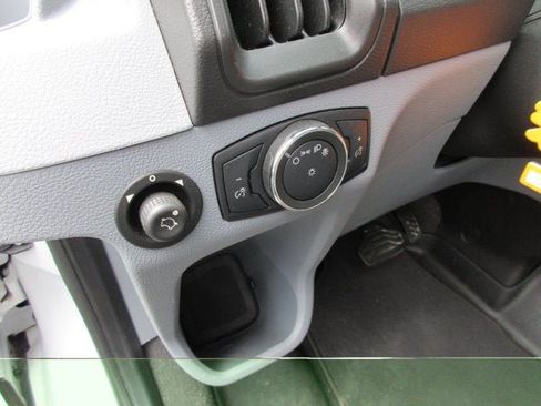 Used 2019 Ford Transit 350 XLT RWD image 14