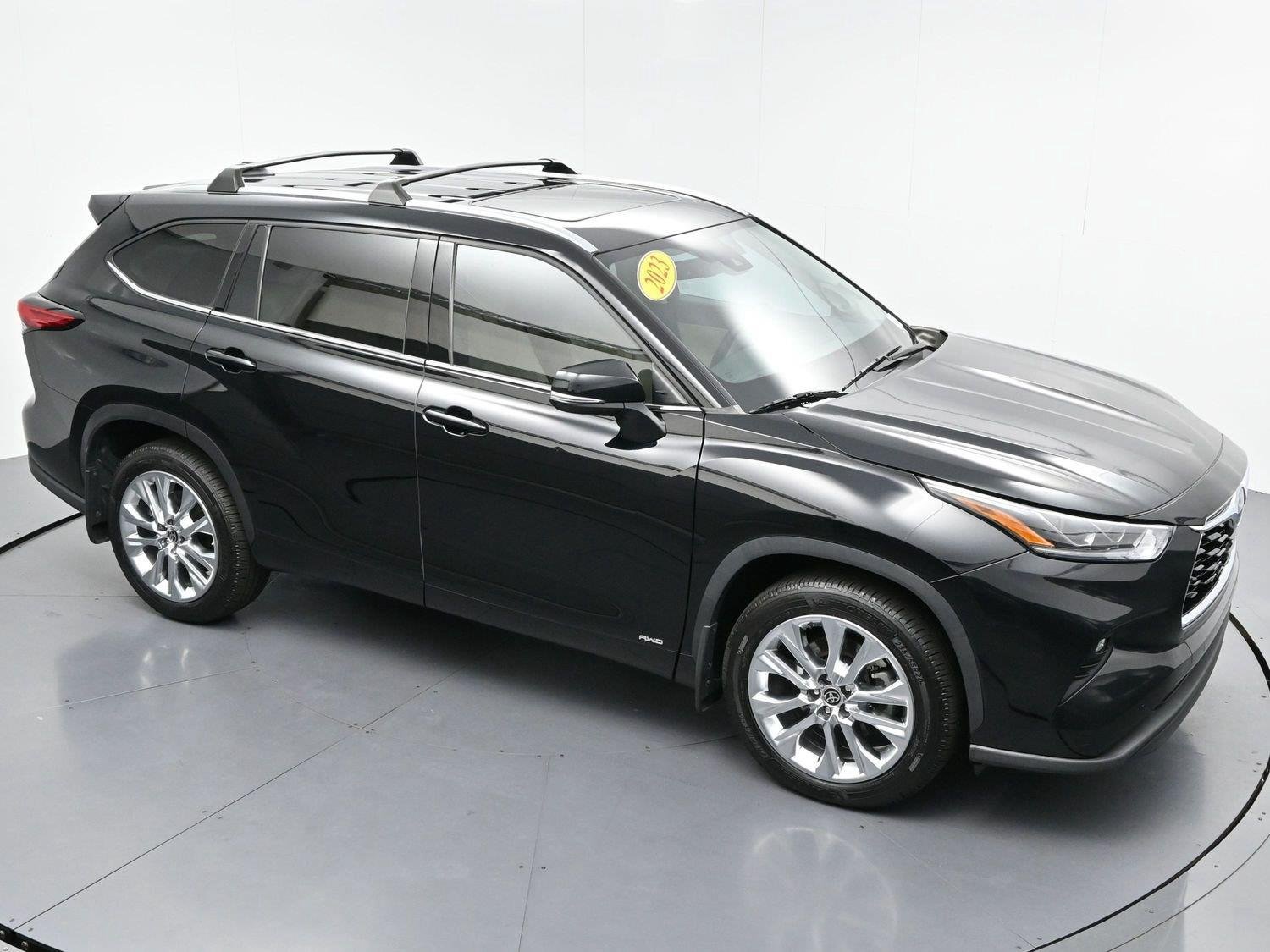Used 2023 Toyota Highlander Limited AWD/4WD image 47