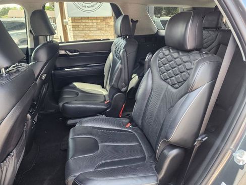 Used 2021 Hyundai Palisade Limited FWD image 12