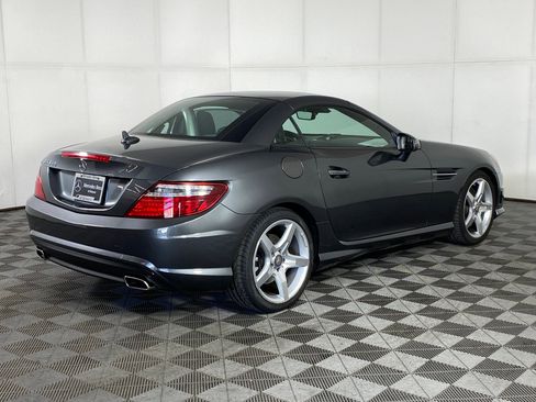 Used 2014 Mercedes-Benz SLK 350 image 9