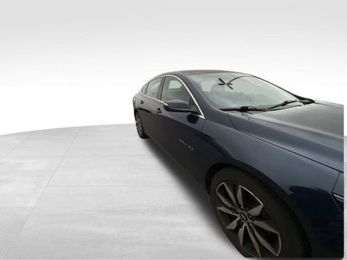 Used 2017 Chevrolet Malibu LT image 13