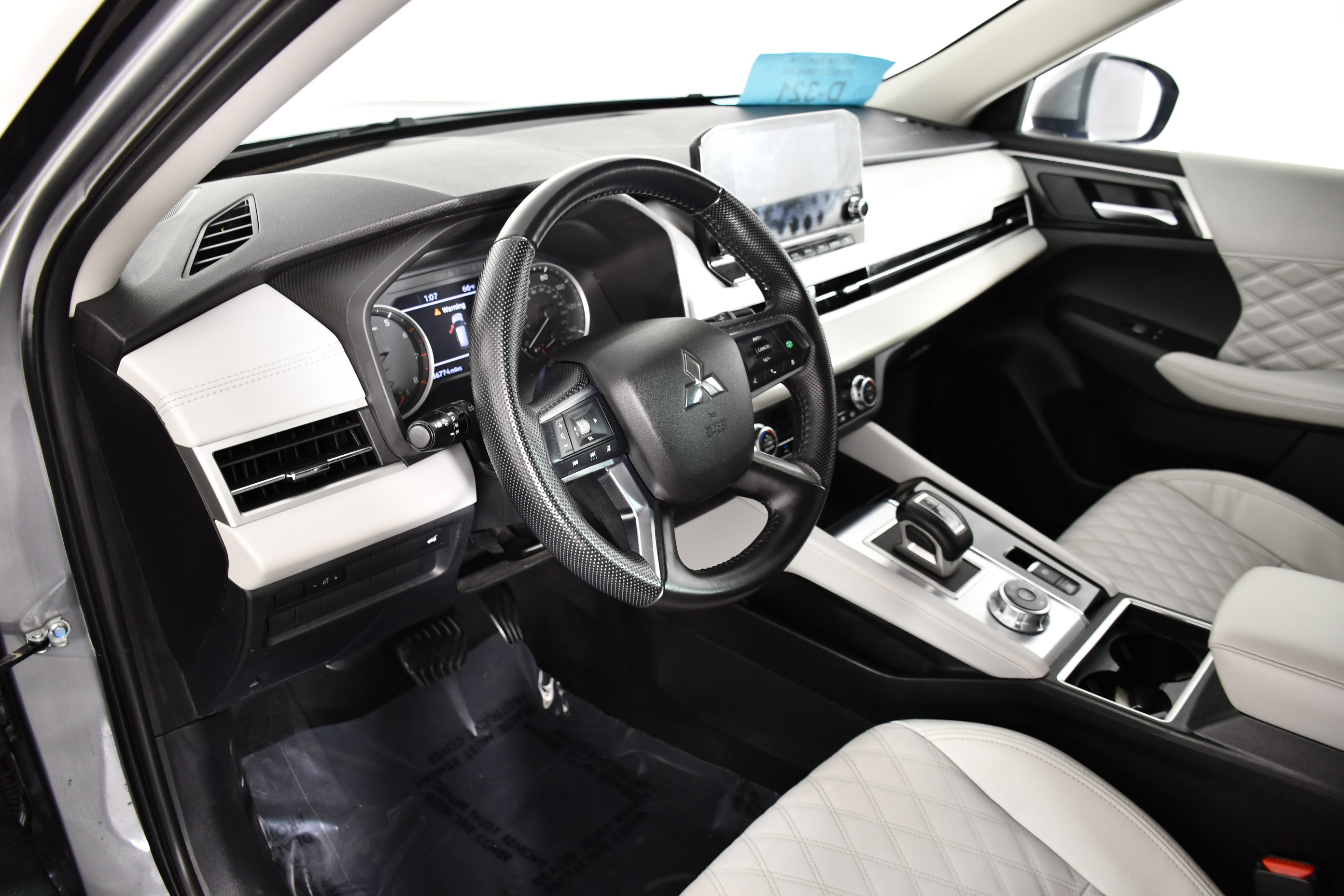 Used 2022 Mitsubishi Outlander SEL AWD/4WD image 35