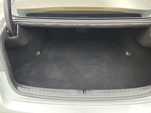 Used 2017 Genesis G80 3.8 RWD image 19