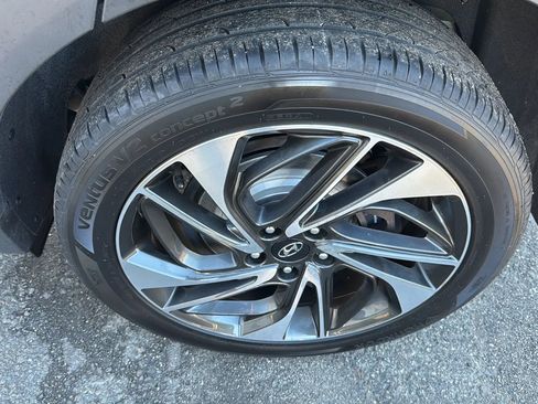 Used 2019 Hyundai Tucson Sport w/ Cargo Package image 9