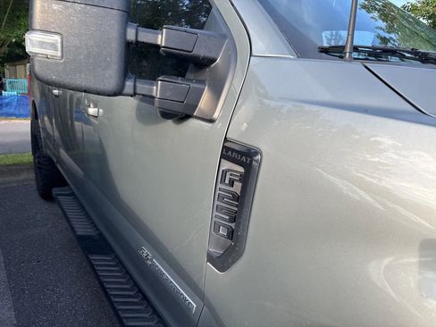 Used 2019 Ford F250 Lariat w/ Lariat Ultimate Package AWD/4WD image 5