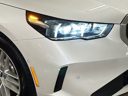 Used 2024 BMW 530i xDrive image 9