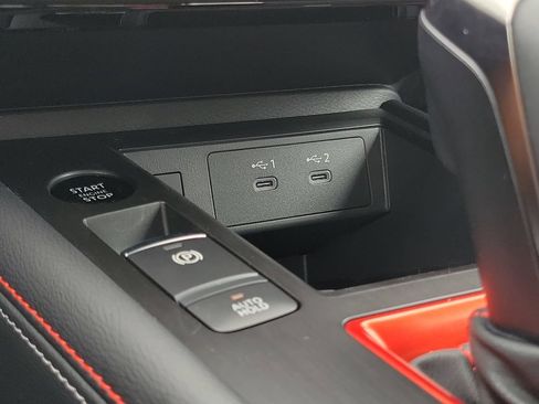 New 2026 Nissan Kicks SR AWD/4WD image 31