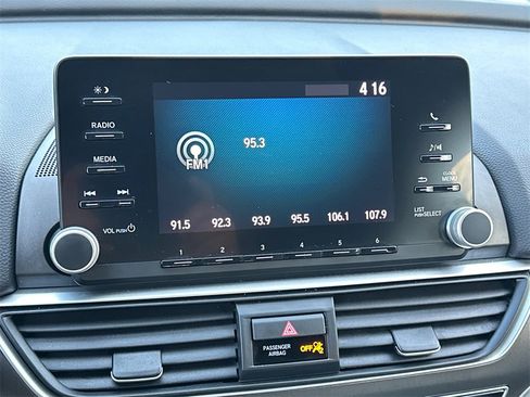 Used 2019 Honda Accord LX image 23