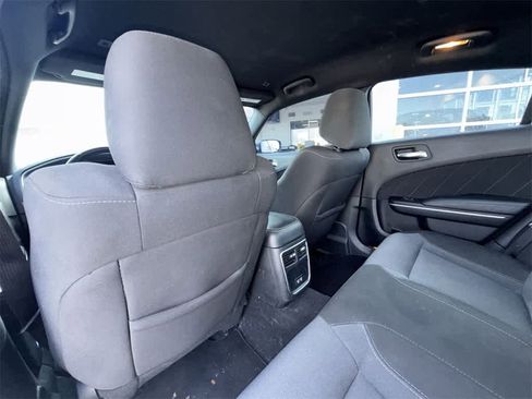 Used 2020 Dodge Charger SXT image 12