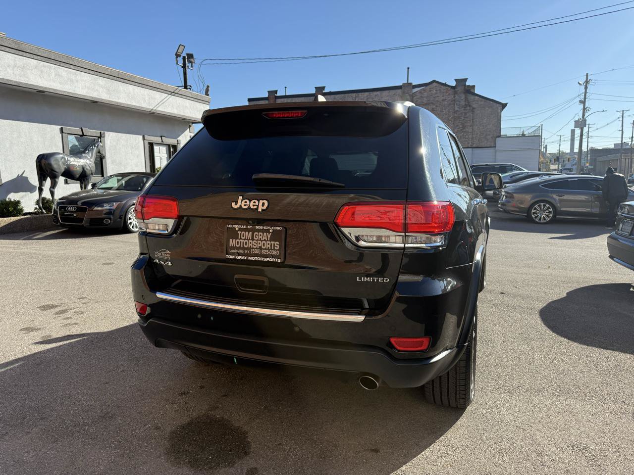 Used 2015 Jeep Grand Cherokee Limited w/ Luxury Group II AWD/4WD image 3