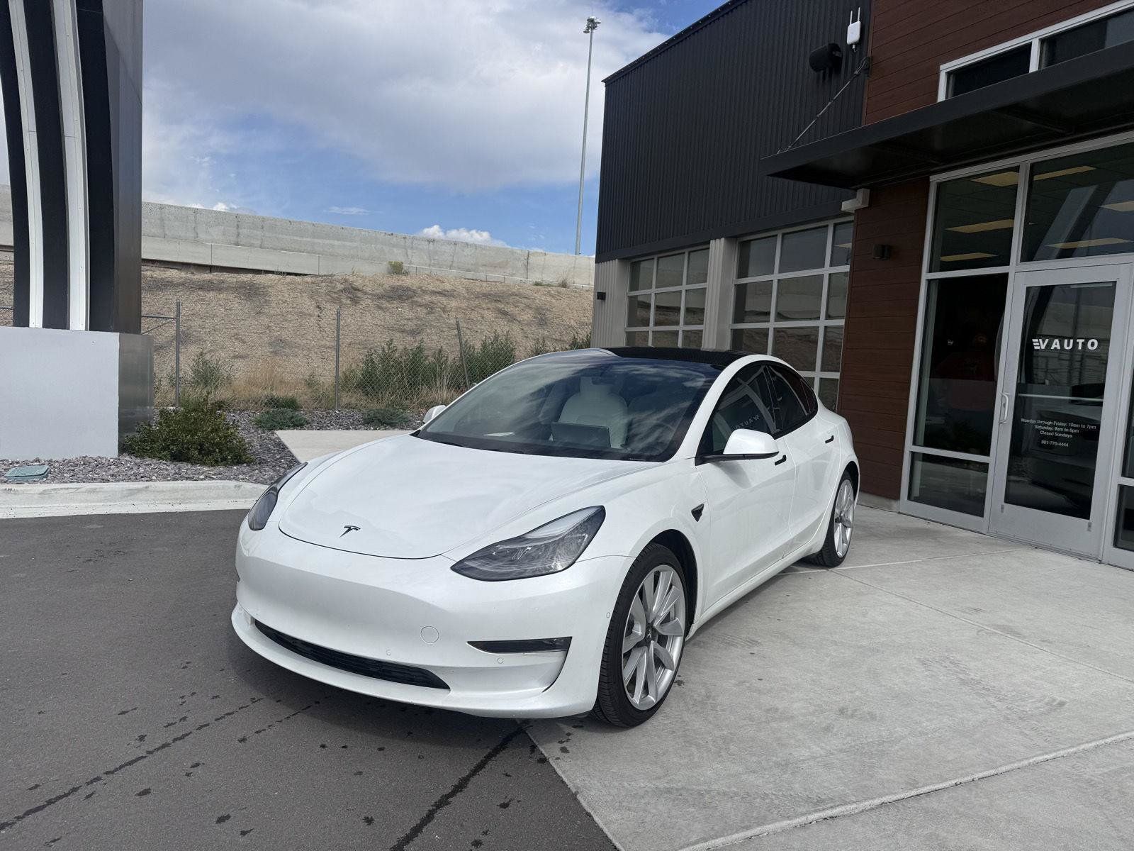 Used 2021 Tesla Model 3 Long Range AWD/4WD image 4