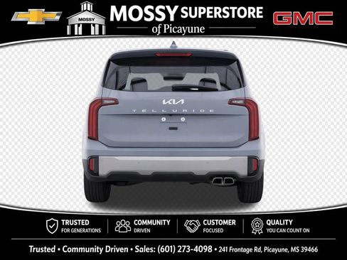 Used 2025 Kia Telluride S FWD image 8