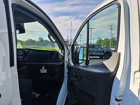 Used 2025 Ford Transit 250 Low Roof w/ Exterior Upgrade Package RWD image 31