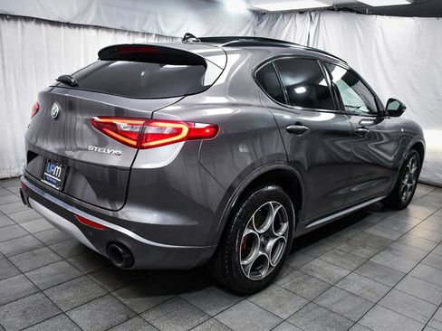 Used 2022 Alfa Romeo Stelvio Ti AWD/4WD image 6