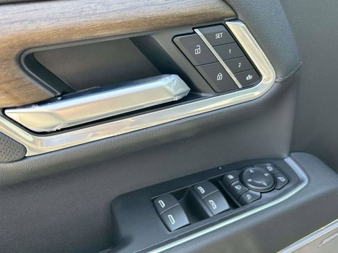 New 2026 Chevrolet Silverado 2500 High Country w/ High Country Premium Package AWD/4WD image 18