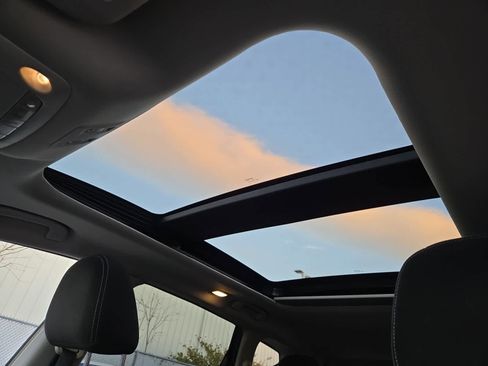 Used 2019 Nissan Murano SV w/ Premium Package image 25