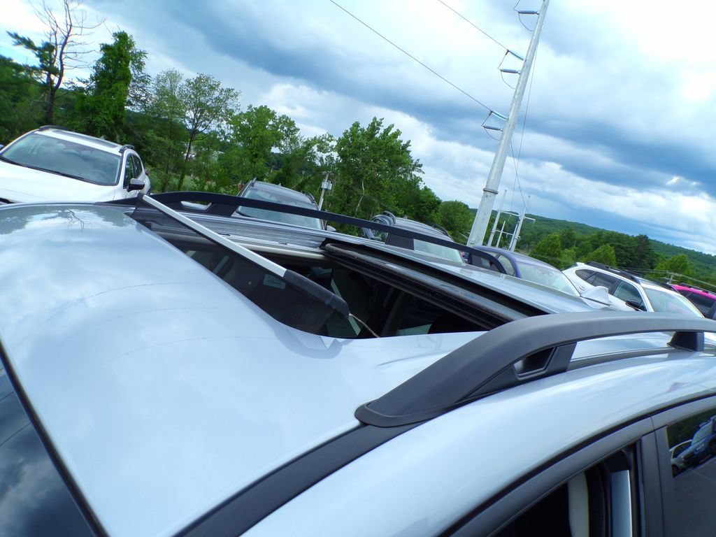 Used 2023 Subaru Forester Premium AWD/4WD image 3