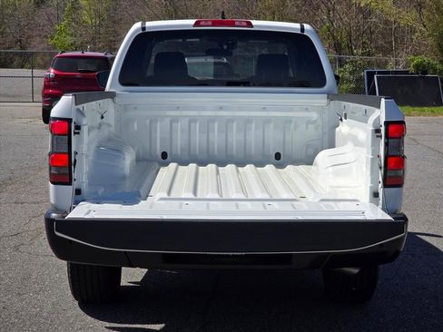 Used 2024 Nissan Frontier S w/ Technology Package image 26