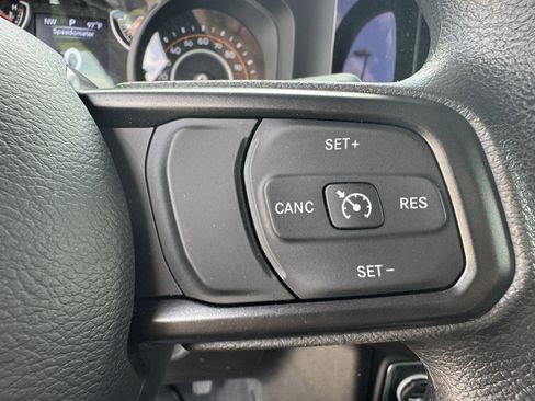 Certified 2025 Jeep Wrangler Unlimited Sport AWD/4WD image 32