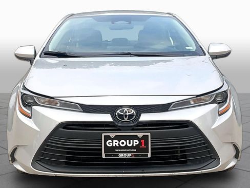 Used 2023 Toyota Corolla LE FWD image 4