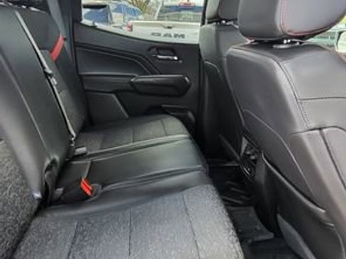 Used 2023 Chevrolet Colorado Z71 w/ Z71 Convenience Package 2 AWD/4WD image 16