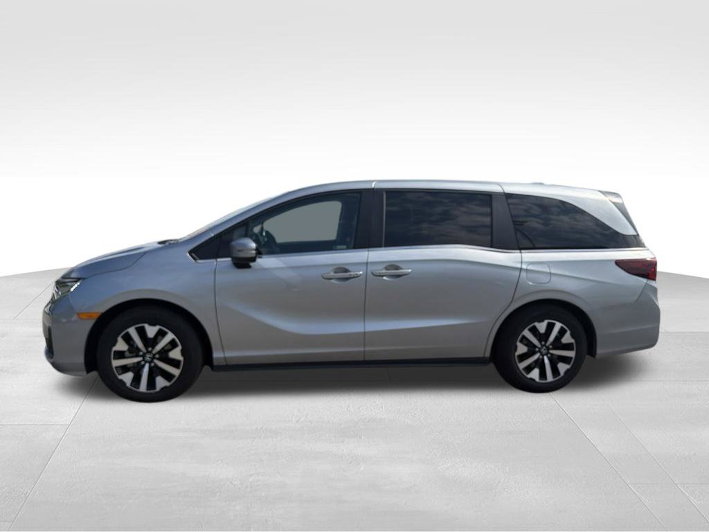 Used 2025 Honda Odyssey EX-L image 3