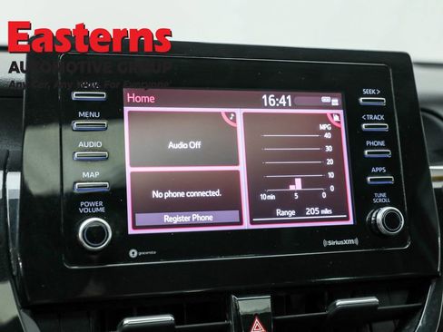 Used 2021 Toyota Camry SE w/ Cold Weather Package image 18