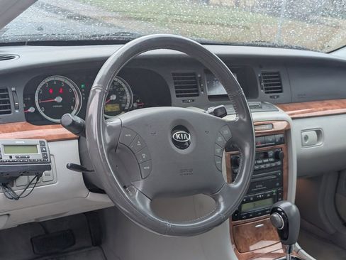 Used 2006 Kia Amanti image 30