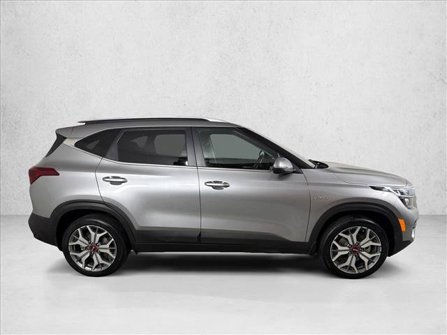 Used 2021 Kia Seltos S AWD/4WD image 2