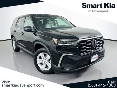 Used 2023 Honda Pilot LX image 1