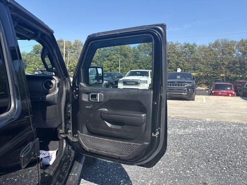 Used 2021 Jeep Wrangler Unlimited Sport image 8