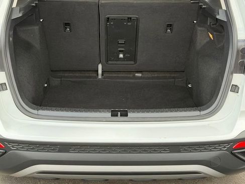 Used 2022 Volkswagen Taos S FWD image 4