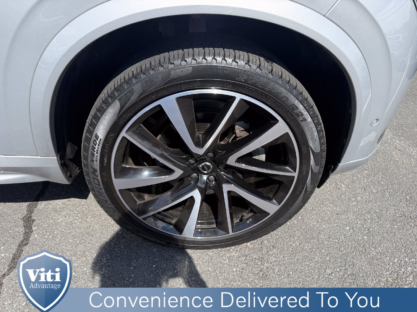 Certified 2023 Volvo XC90 B6 Plus w/ Protection Package Premier AWD/4WD image 15
