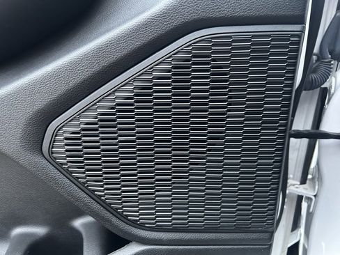 Used 2023 Jeep Grand Cherokee Altitude image 7