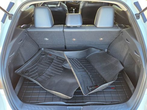 Used 2021 Toyota C-HR Limited image 13