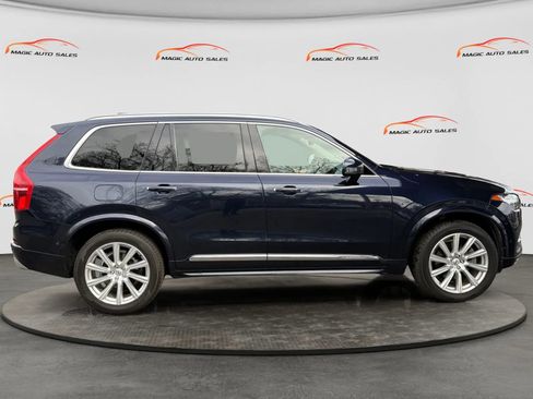 Used 2017 Volvo XC90 T6 Inscription w/ Vision Package image 2
