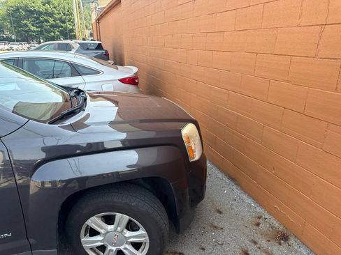 Used 2015 GMC Terrain SLE AWD/4WD image 13