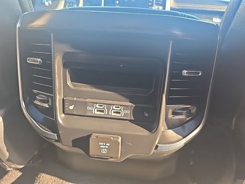 Used 2025 RAM 1500 Laramie image 9
