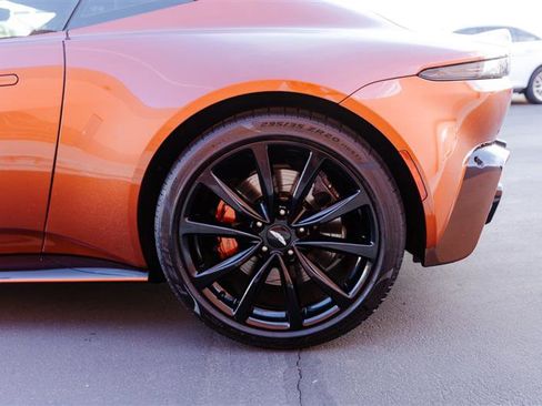 Used 2020 Aston Martin V8 Vantage Coupe image 13