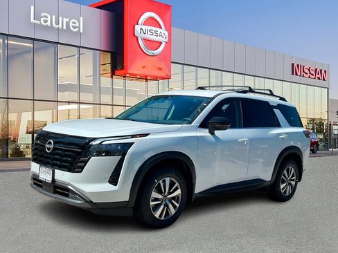 New 2026 Nissan Pathfinder SL AWD/4WD image 2
