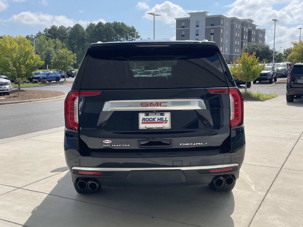 Used 2022 GMC Yukon Denali AWD/4WD image 5