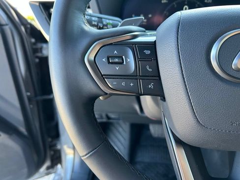 Used 2024 Lexus GX 550 w/ Cold Area Package AWD/4WD image 14