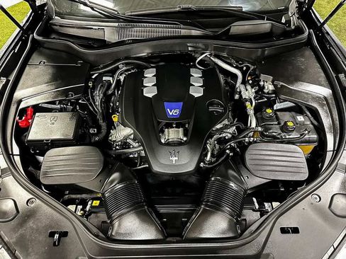 Used 2019 Maserati Levante S GranLusso AWD/4WD image 44