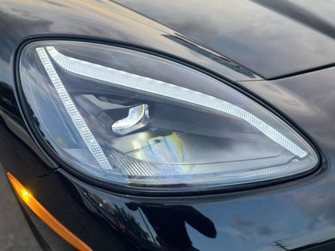 Used 2008 Chevrolet Corvette Coupe w/ Preferred Equipment Group RWD image 24