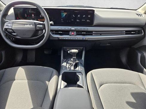 Used 2025 Kia K4 LXS image 15