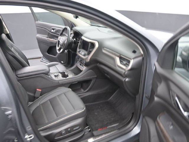 Used 2022 GMC Acadia Denali w/ Denali Ultimate Package AWD/4WD image 18