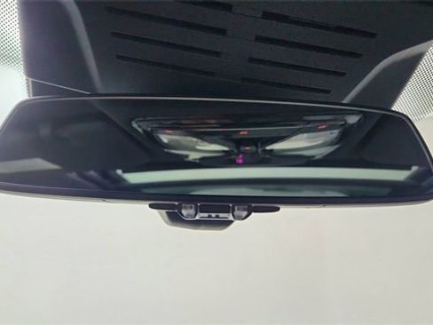 Used 2024 BMW X5 sDrive40i w/ M Sport Package image 57